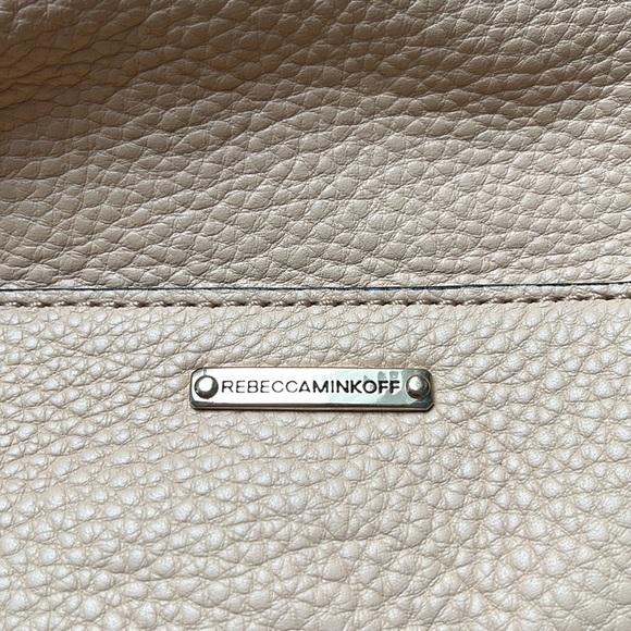 NEW Rebecca Minkoff Lexi Leather Bucket Bag - Picture 6 of 12